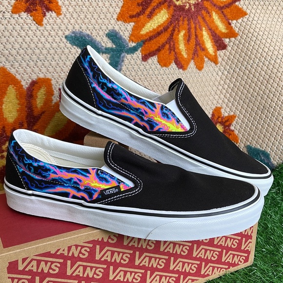 Vans Classic Slip On Electric Flame Black/True White Men’s sneakers - Picture 6 of 16